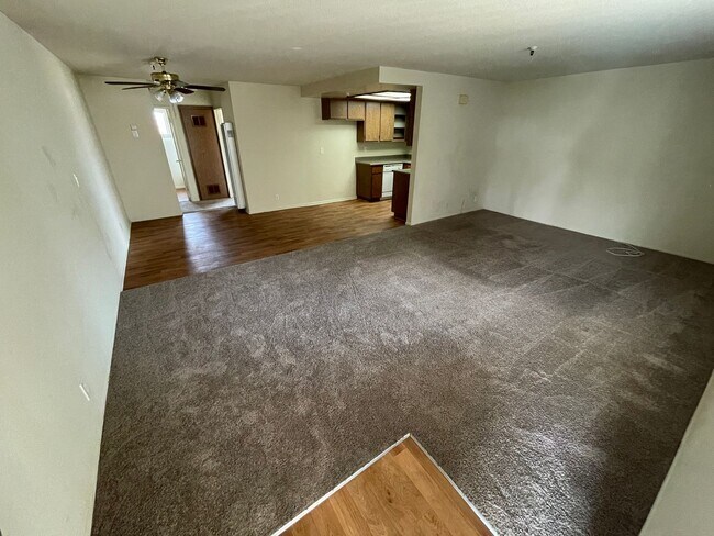 Photo - 3137-3139 W. 139th St.