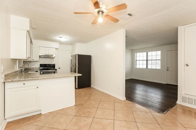 Photo - 3 BR/2BA | Newly Renovated Single Family Home |  Front and Back yard | In Jacksonville!