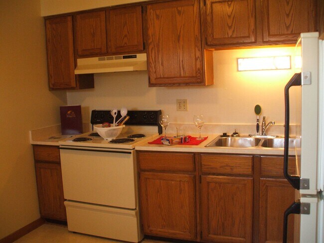 Photo - Oak Park Apartment Homes