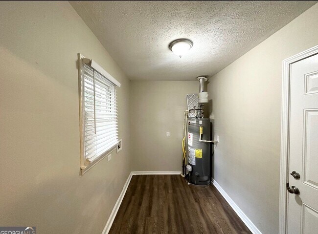 Photo - 1737 McKenzie Dr