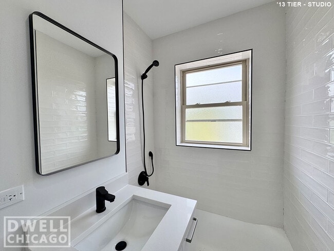 Photo - 1555 W Hollywood Ave Unit Stu