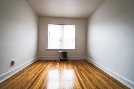 Photo - 8222-32 S Ingleside Ave