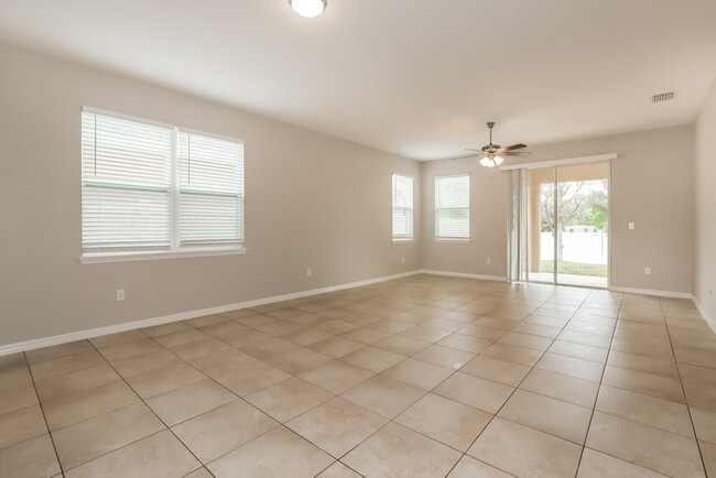 Photo - 10616 Scenic Hollow Dr