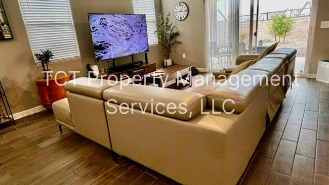 Photo - 1184 W Sussex St