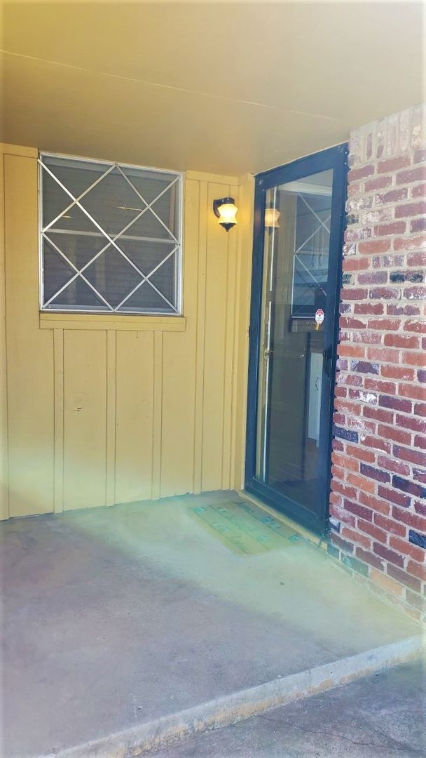 Photo - Super 3 Bed 2 Bath 2 Car Garage in Rolling...