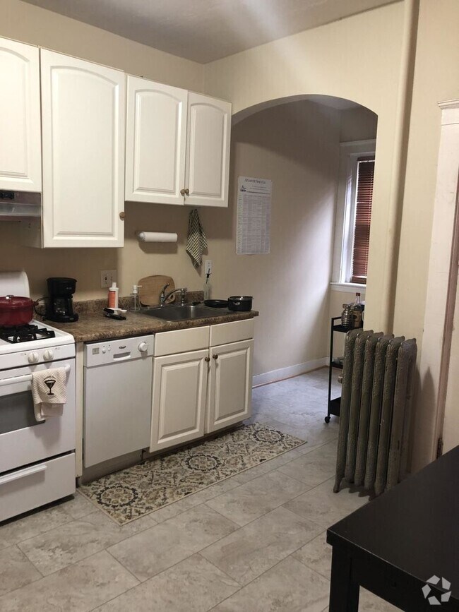 Building Photo - One of The Best Deals Around! Steps From t... Rental