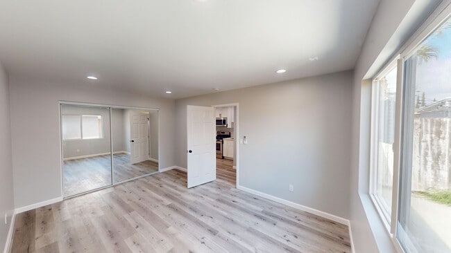 2222-2224 Alton Pl