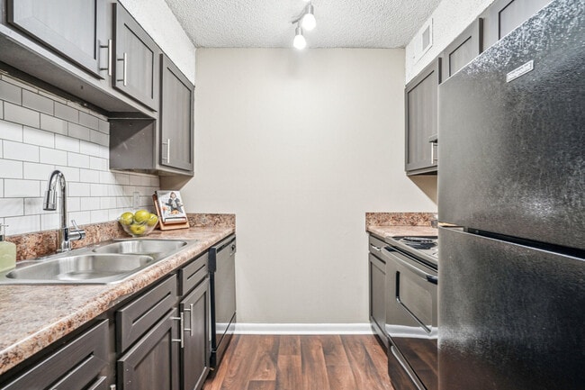 Photo - The Village at Crestview Apartments