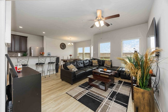 Photo - 6526 Macroom Meadows Ln