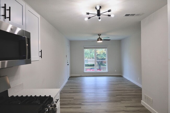 4235 Cole Ave