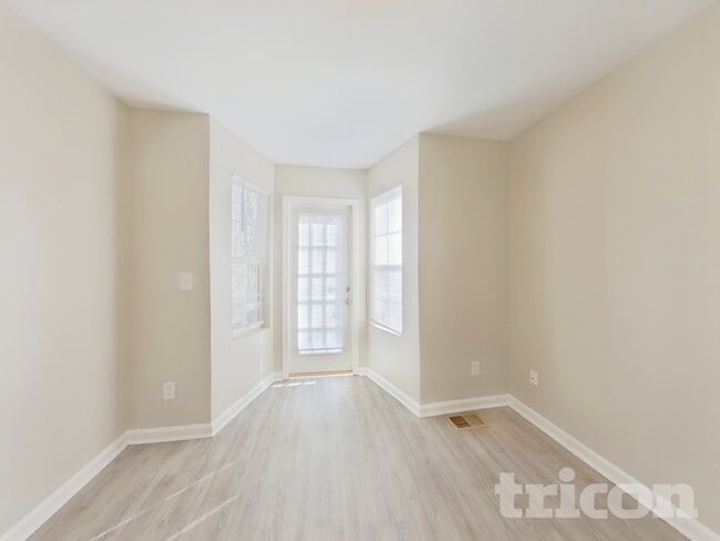 Photo - 3912 Laurel Bend Dr
