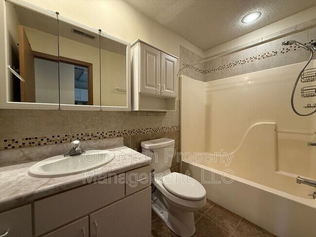 Photo - 1645 N Country Club Rd