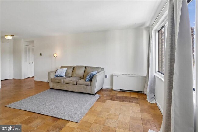 Photo - 10201 Grosvenor Pl Unit 1226