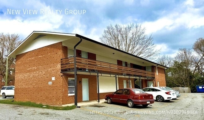 Building Photo - 268 Church St NE Unit 9