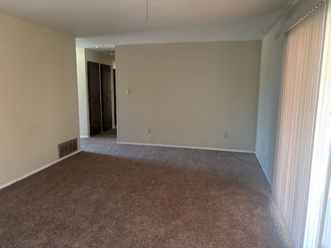 Photo - VERY NICE HOME IN THE RIDGECREST AREA. PETS NEGOTIABLE WITH OWNERS APPROVAL