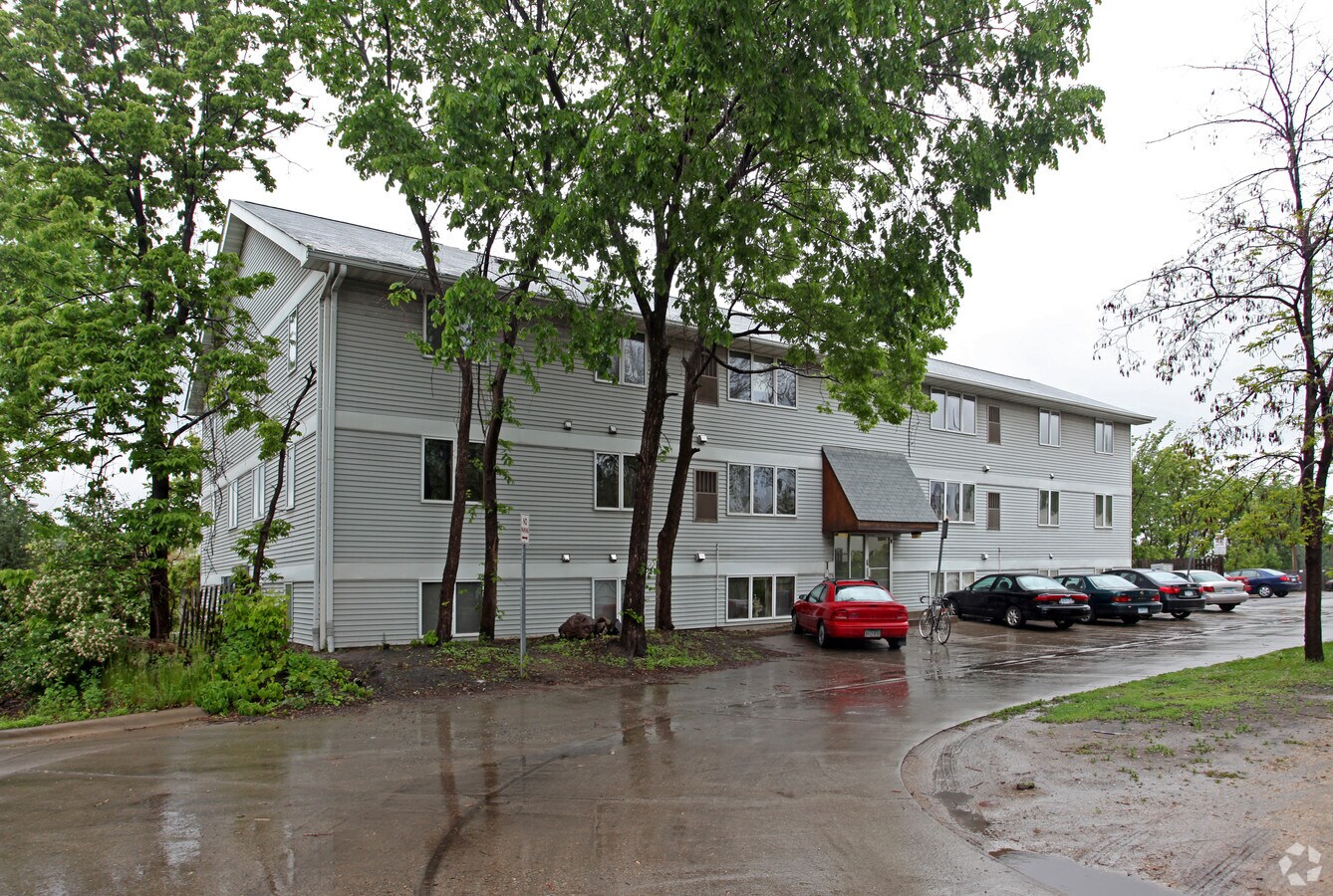 Primary Photo - 860 10th Ave SE