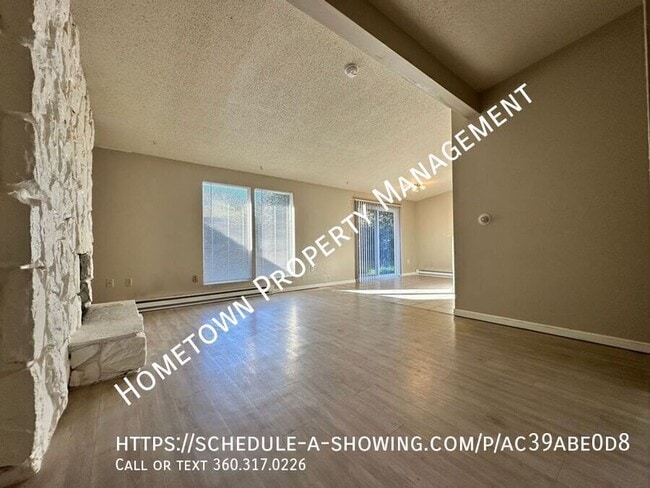 Photo - 613 Primrose Ln SE