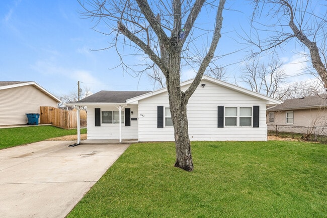 Building Photo - 1542 Beatrice Dr Rental