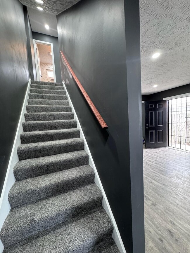 Photo - 2127 Winfield Ave