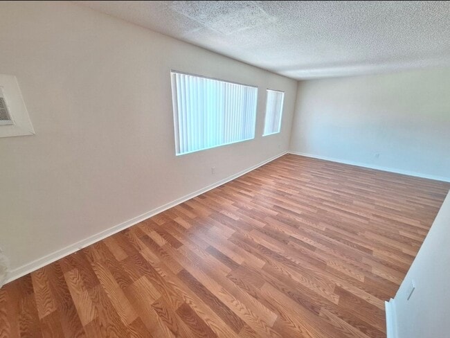 Photo - 6815 Kelvin Ave Unit 217