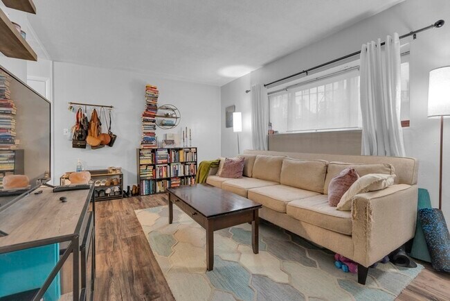 Photo - 10 Scottfield Rd Unidad 2