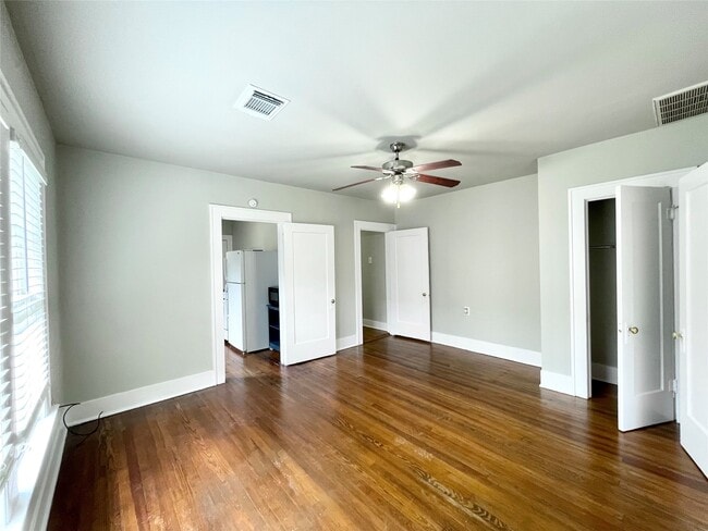 Photo - 4009 Oakridge St