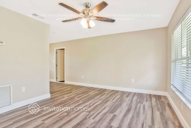 Photo - 316 E Rose Ln