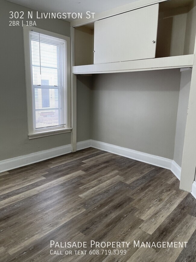 Photo - 302 N Livingston St