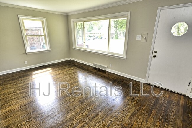 Photo - 9650 Cutler Dr