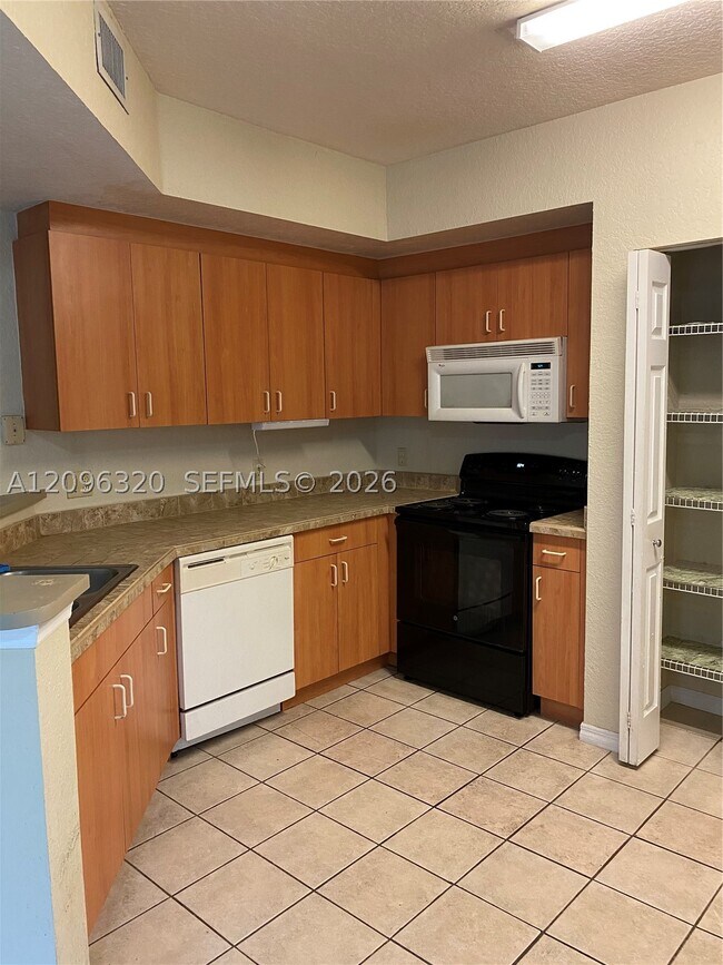 307 Belmont Ln