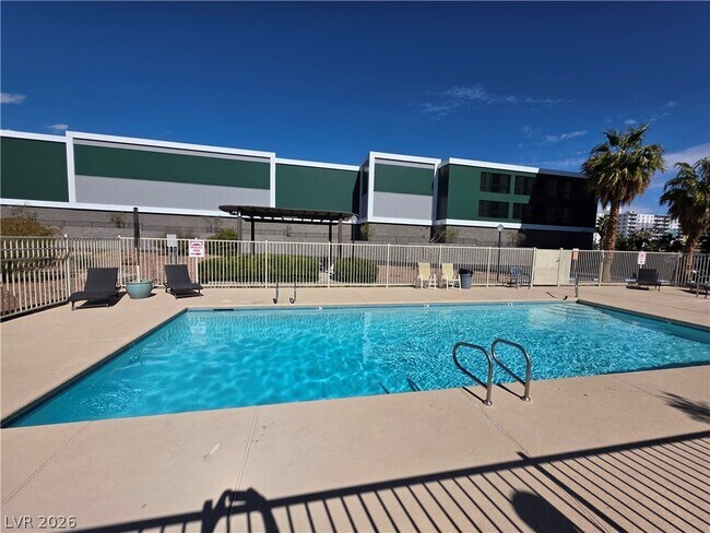3930 University Center Dr Unit 102