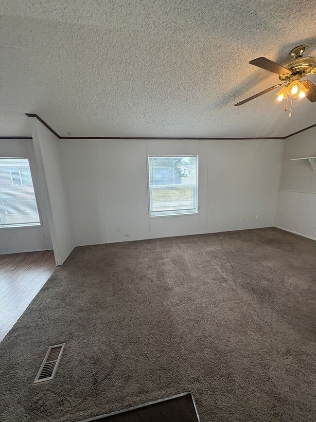 Photo - 3 br 2 bath manufactured centrally located