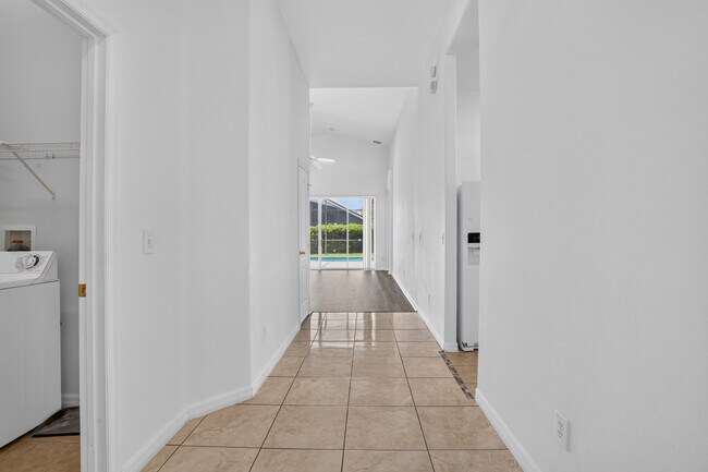 1058 Tuscan Hills Blvd