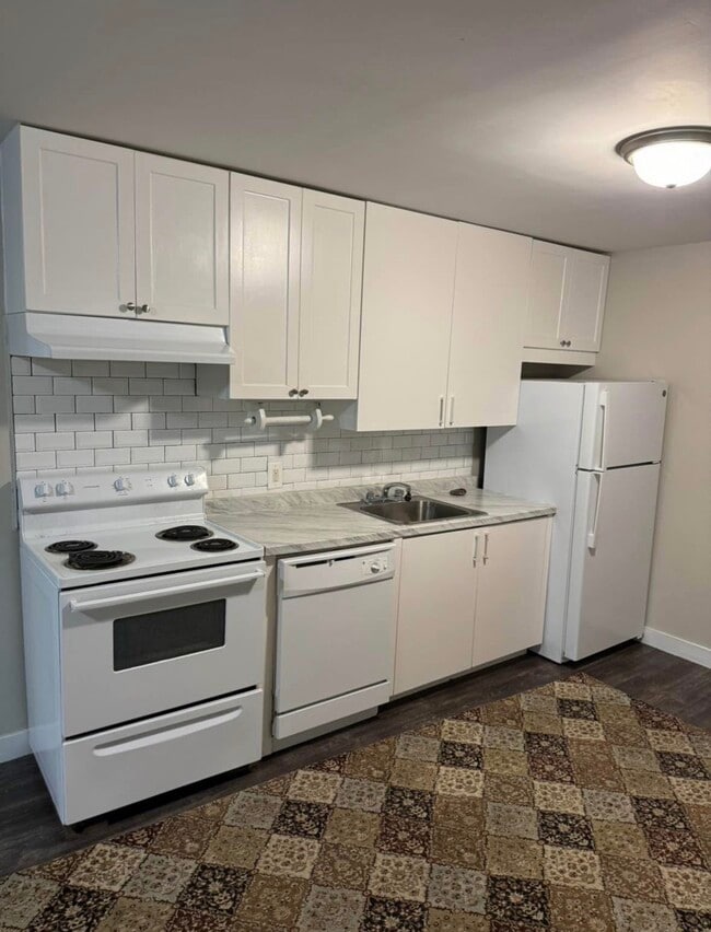 Photo - 34 Hemlock Dr