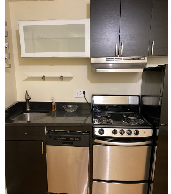 Building Photo - 10 Bartlett Pl Unit 2 Rental