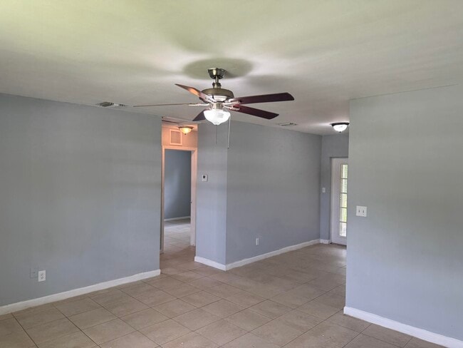 Photo - 1740 SW 70th Way