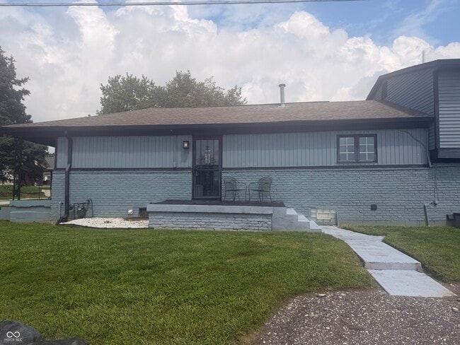 Building Photo - 124 Bellefontaine St