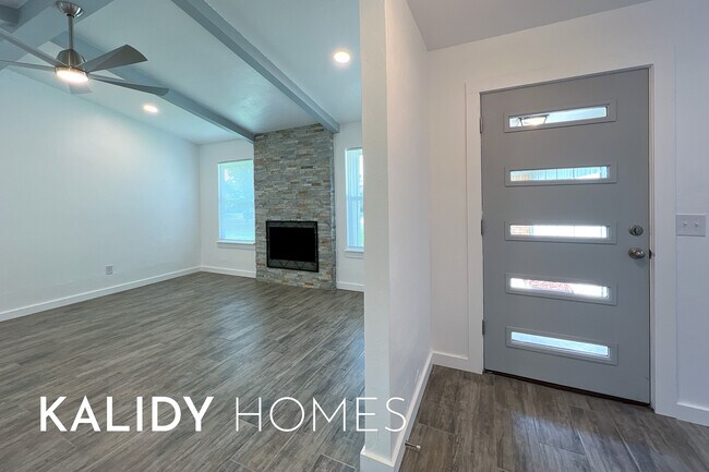 Photo - 1319 W Gemini Rd