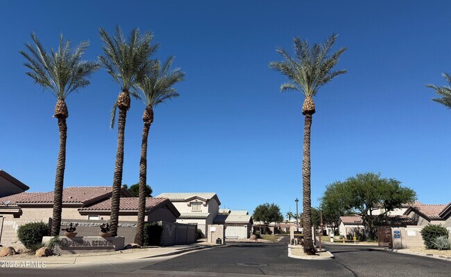 Photo - 15825 N Hidden Valley Ln