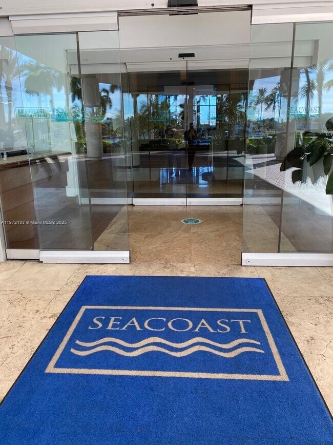 Photo - 5161 Collins Ave Unit 1208
