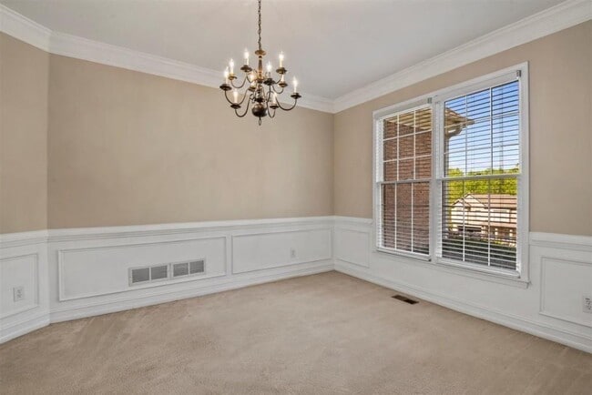 Photo - 4735 Dartmoor Ln