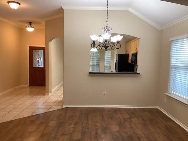 Photo - 4410 Shady Elm Dr