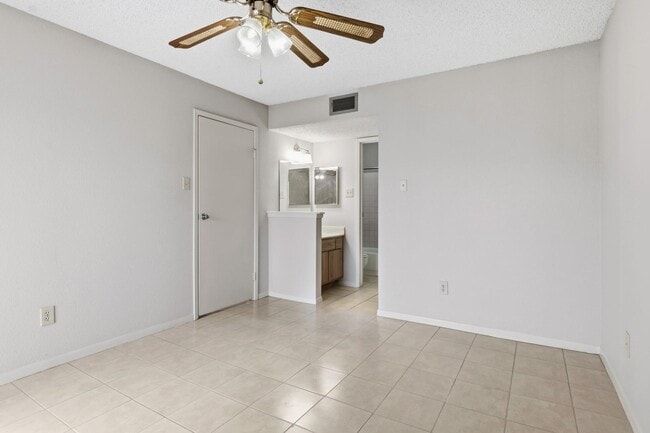 Photo - 3919 Fairmont Pkwy Unidad 148