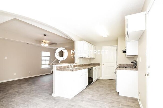 3 Bedroom Pet-Friendly Home in Memphis, TN with Main Street Renewal