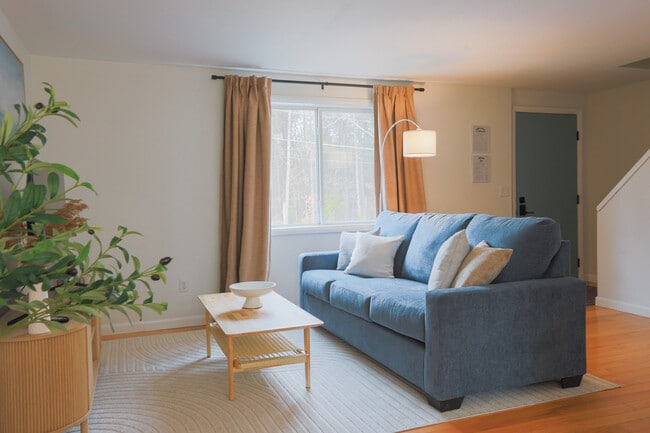 Building Photo - 983 Holy Cross Rd Unit 1 Rental