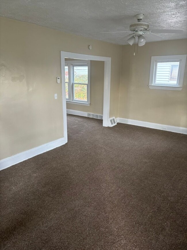 Photo - 3bd Single Cash Pay