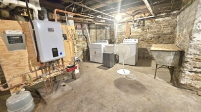 Photo - 3515 Grand Ave S