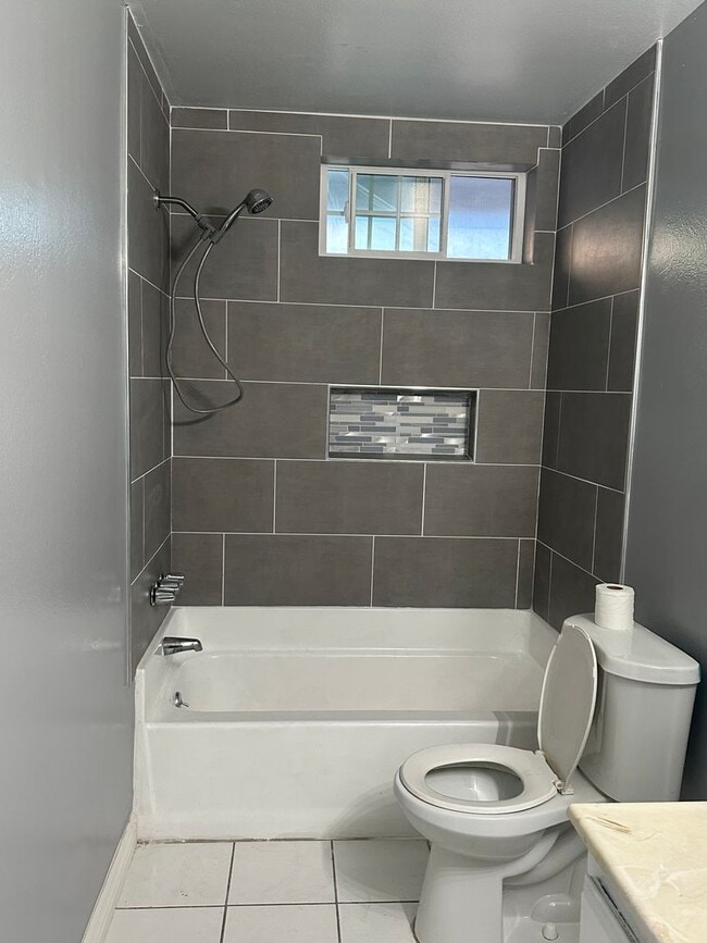 Photo - Luxurious 3-Bedroom Home with Detached Garage and New Updates in San Bernardino