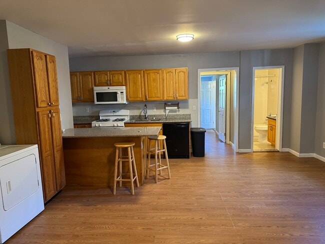 53 Bates St Unit 53 Bates St 1