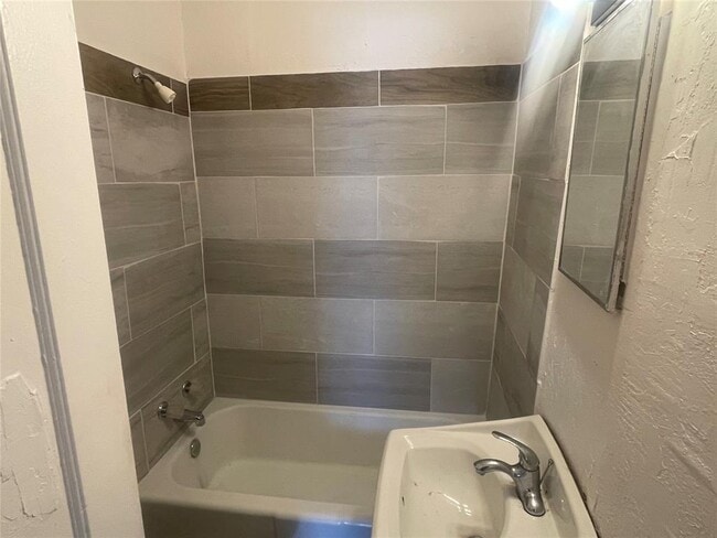 Photo - 310 N 20th St